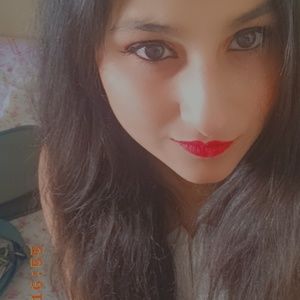 Meet your Posher, Aliya